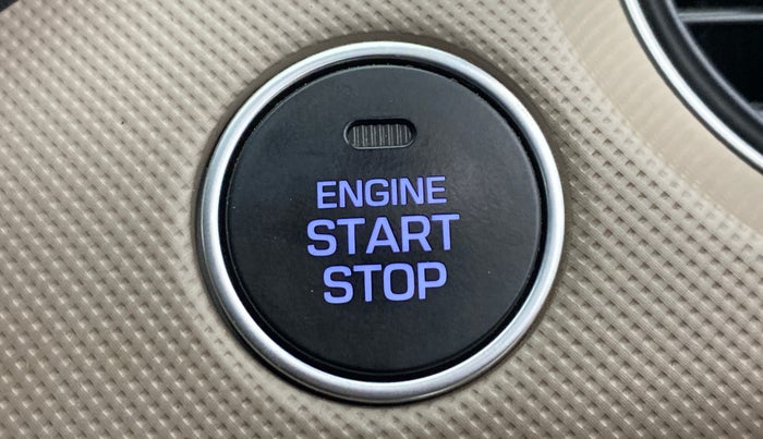 2018 Hyundai Grand i10 ASTA 1.2 VTVT, Petrol, Manual, 22,061 km, Keyless Start/ Stop Button