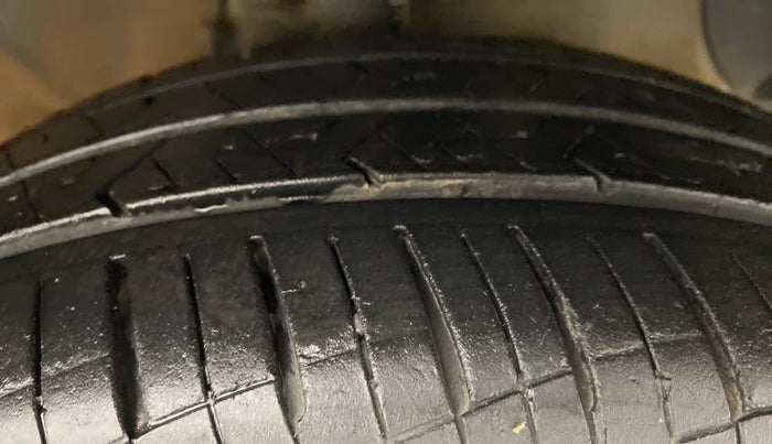 2018 Hyundai Grand i10 ASTA 1.2 VTVT, Petrol, Manual, 22,061 km, Right Front Tyre Tread