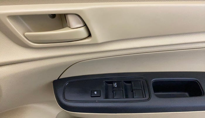 2019 Honda Amaze 1.2L I-VTEC E, Petrol, Manual, 50,499 km, Driver Side Door Panels Control