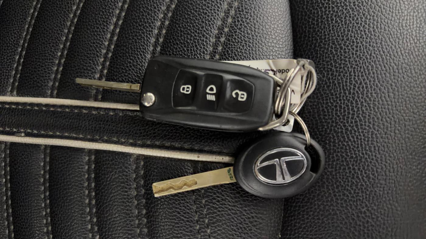 2019 Tata Tiago XZ PLUS PETROL, Petrol, Manual, 39,224 km, Key Close Up