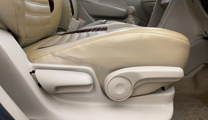 2016 Maruti Swift Dzire ZXI, Petrol, Manual, 59,172 km, Driver Side Adjustment Panel