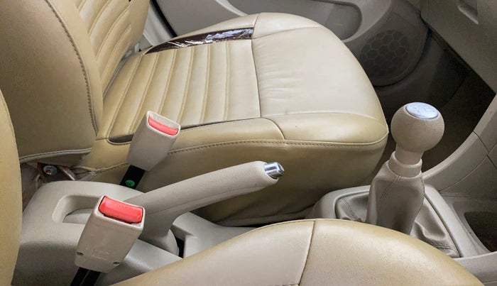 2016 Maruti Swift Dzire ZXI, Petrol, Manual, 59,172 km, Gear Lever