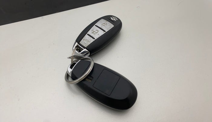 2016 Maruti Swift Dzire ZXI, Petrol, Manual, 59,172 km, Key Close Up