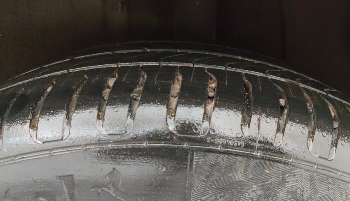 2022 MG ASTOR SHARP 1.5 CVT, Petrol, Automatic, 22,229 km, Left Rear Tyre Tread