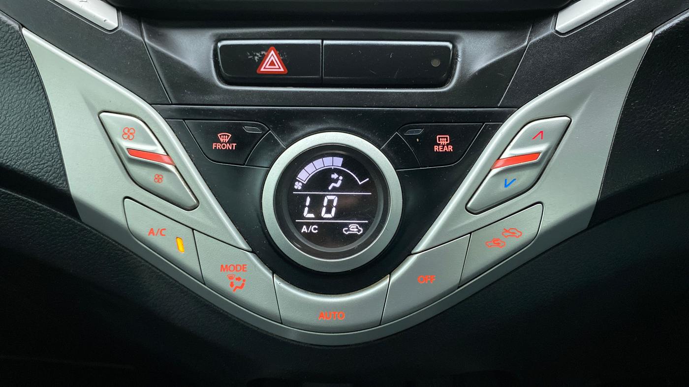 2018 Maruti Baleno ZETA PETROL 1.2, Petrol, Manual, 67,942 km, Automatic Climate Control
