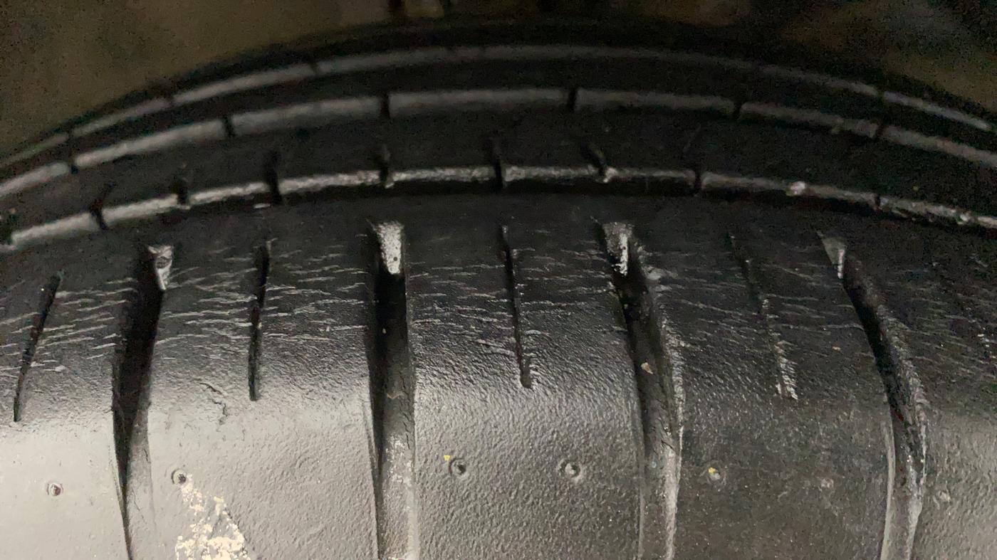 2019 Maruti Baleno ZETA PETROL 1.2, Petrol, Manual, 14,732 km, Right Front Tyre Tread