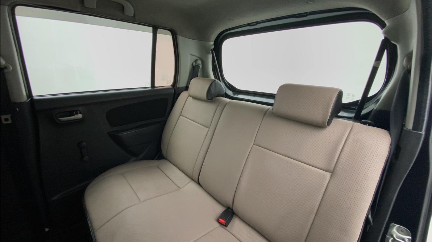 2011 Maruti Wagon R 1.0 LXI, Petrol, Manual, 87,356 km, Right Side Door Cabin View
