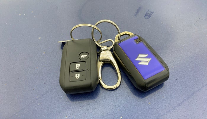 2020 Maruti Dzire ZXI Plus AMT, Petrol, Automatic, 69,320 km, Key Close Up