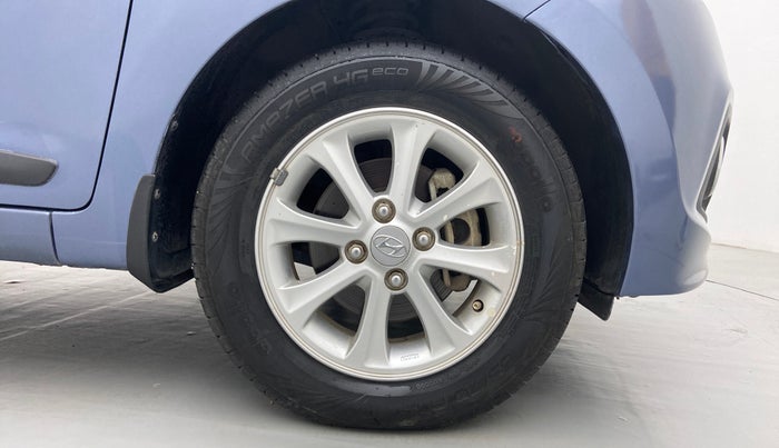 2015 Hyundai Grand i10 ASTA AT 1.2 KAPPA VTVT, Petrol, Automatic, 27,641 km, Right Front Wheel