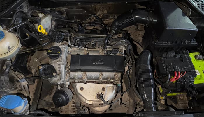 2015 Volkswagen Polo COMFORTLINE 1.2L, Petrol, Manual, 1,10,848 km, Engine View