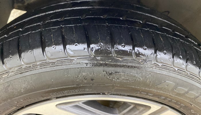 2023 Hyundai AURA SX 1.2, Petrol, Manual, 18,982 km, Left Front Tyre Tread