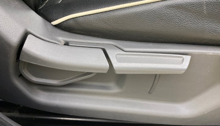 2023 Hyundai AURA SX 1.2, Petrol, Manual, 18,982 km, Driver Side Adjustment Panel