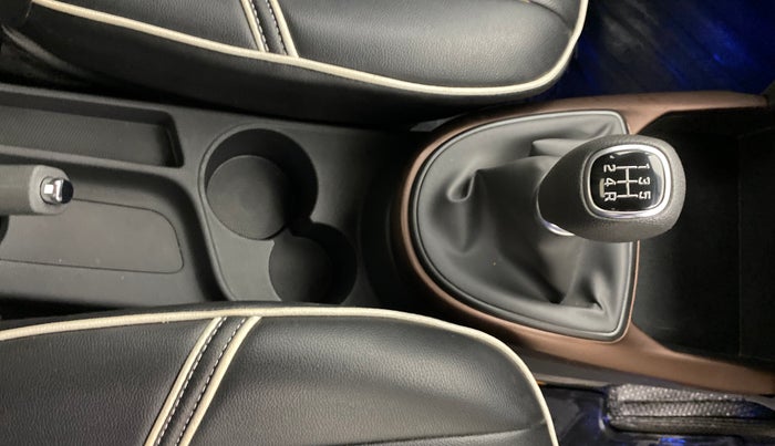 2023 Hyundai AURA SX 1.2, Petrol, Manual, 18,982 km, Gear Lever