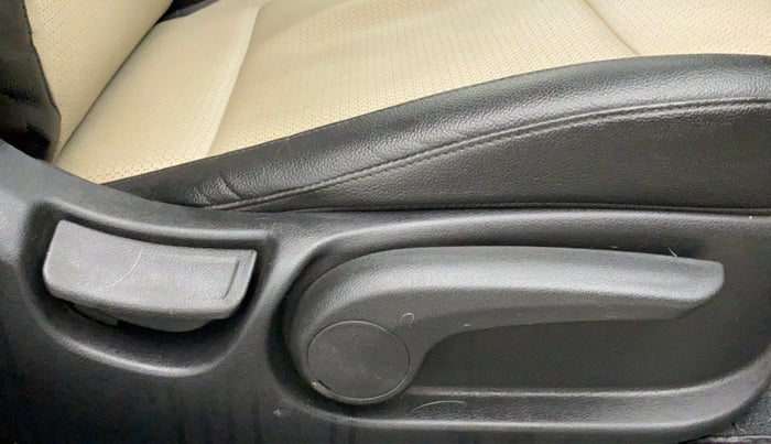 2018 Hyundai Verna 1.6 VTVT SX (O) AT, Petrol, Automatic, 66,078 km, Driver Side Adjustment Panel