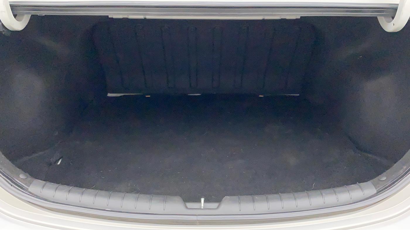 2018 Hyundai Verna 1.6 VTVT SX (O) AT, Petrol, Automatic, 66,078 km, Boot Inside