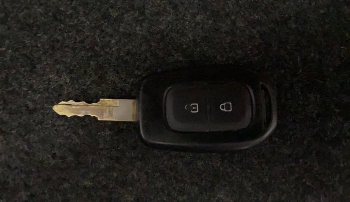 2015 Renault Kwid RXT 0.8, Petrol, Manual, 62,290 km, Key Close Up