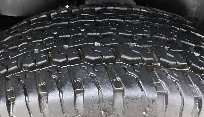 2021 Mahindra Thar LX PETROL HT 4WD AT, Petrol, Automatic, 10,913 km, Left Rear Tyre Tread