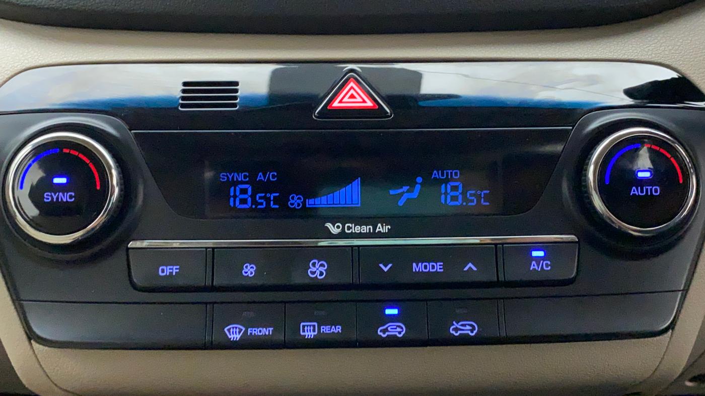 2018 Hyundai Tucson 2WD AT GL DIESEL, Diesel, Automatic, 11,865 km, Automatic Climate Control