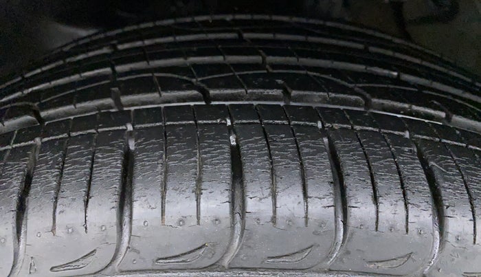 2018 Hyundai Tucson 2WD AT GL DIESEL, Diesel, Automatic, 11,865 km, Left Front Tyre Tread
