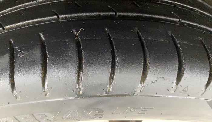 2016 Tata Tiago XZ PETROL, Petrol, Manual, 39,591 km, Left Front Tyre Tread