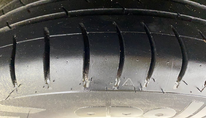 2016 Tata Tiago XZ PETROL, Petrol, Manual, 39,591 km, Left Rear Tyre Tread