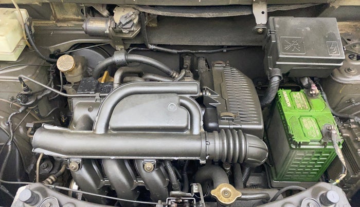 2017 Renault Kwid RXT 1.0 AMT, Petrol, Automatic, 25,081 km, Engine View