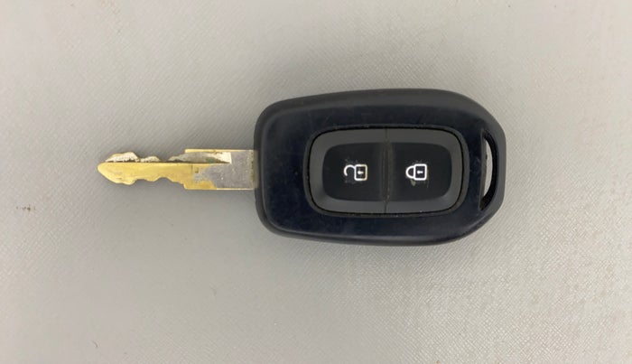 2017 Renault Kwid RXT 1.0 AMT, Petrol, Automatic, 25,081 km, Key Close Up