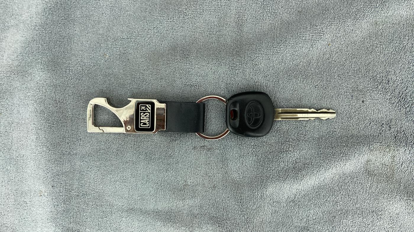 2011 Toyota Etios Liva G, Petrol, Manual, 64,686 km, Key Close Up