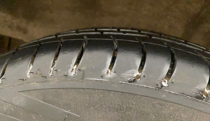 2013 Maruti Wagon R 1.0 LXI, Petrol, Manual, 53,943 km, Left Rear Tyre Tread