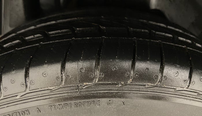2019 Ford FREESTYLE TREND+ 1.2 TI-VCT, Petrol, Manual, 22,989 km, Right Rear Tyre Tread