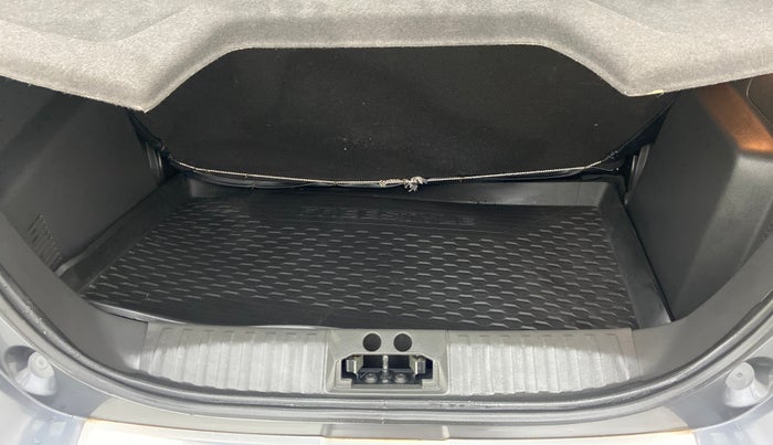 2019 Ford FREESTYLE TREND+ 1.2 TI-VCT, Petrol, Manual, 22,989 km, Boot Inside