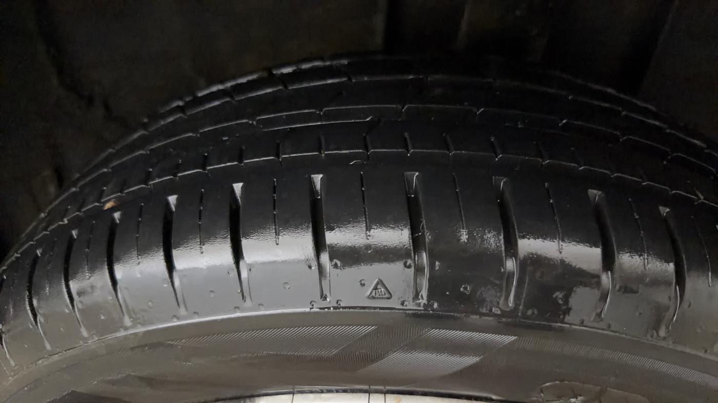 2022 Nissan MAGNITE XL, Petrol, Manual, 68,233 km, Left Rear Tyre Tread