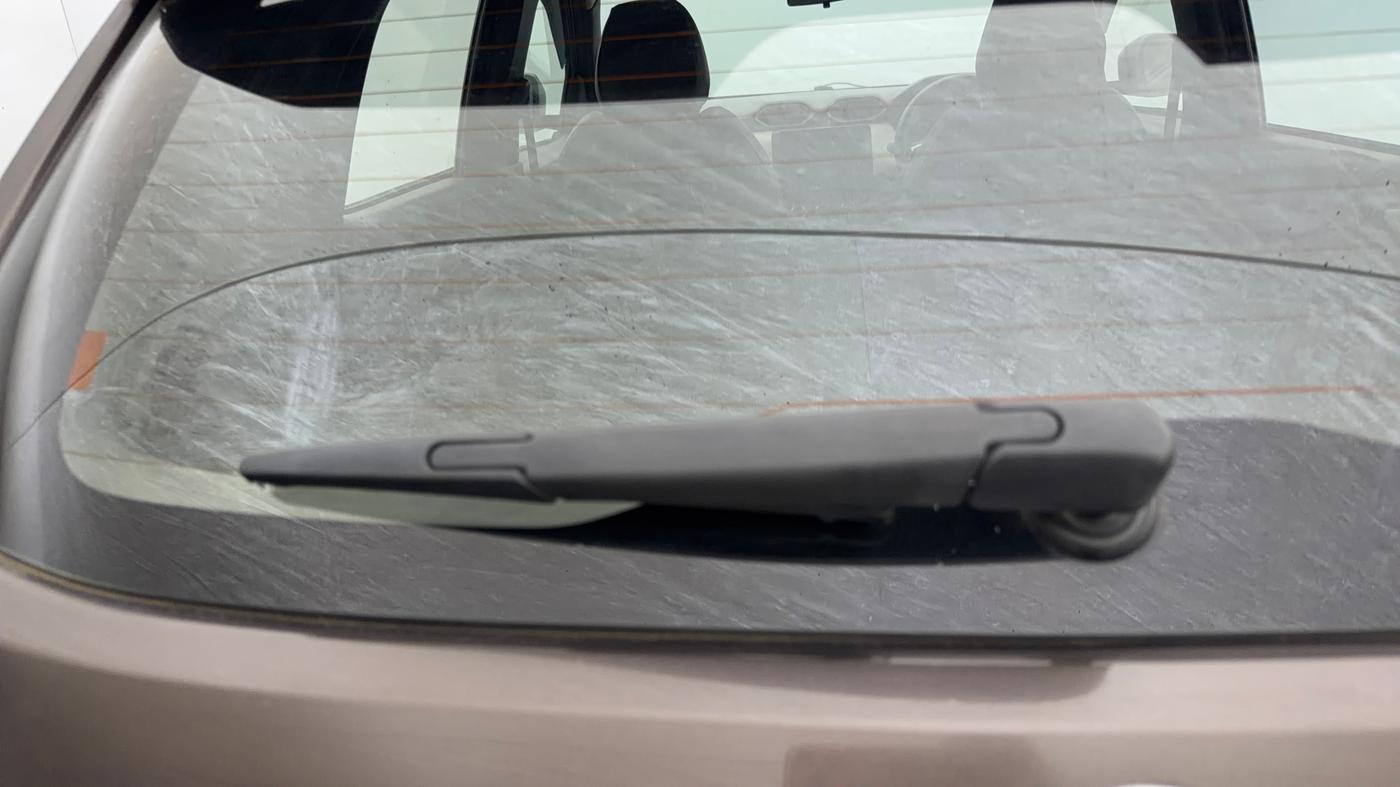 2022 Nissan MAGNITE XL, Petrol, Manual, 68,233 km, Rear Wiper