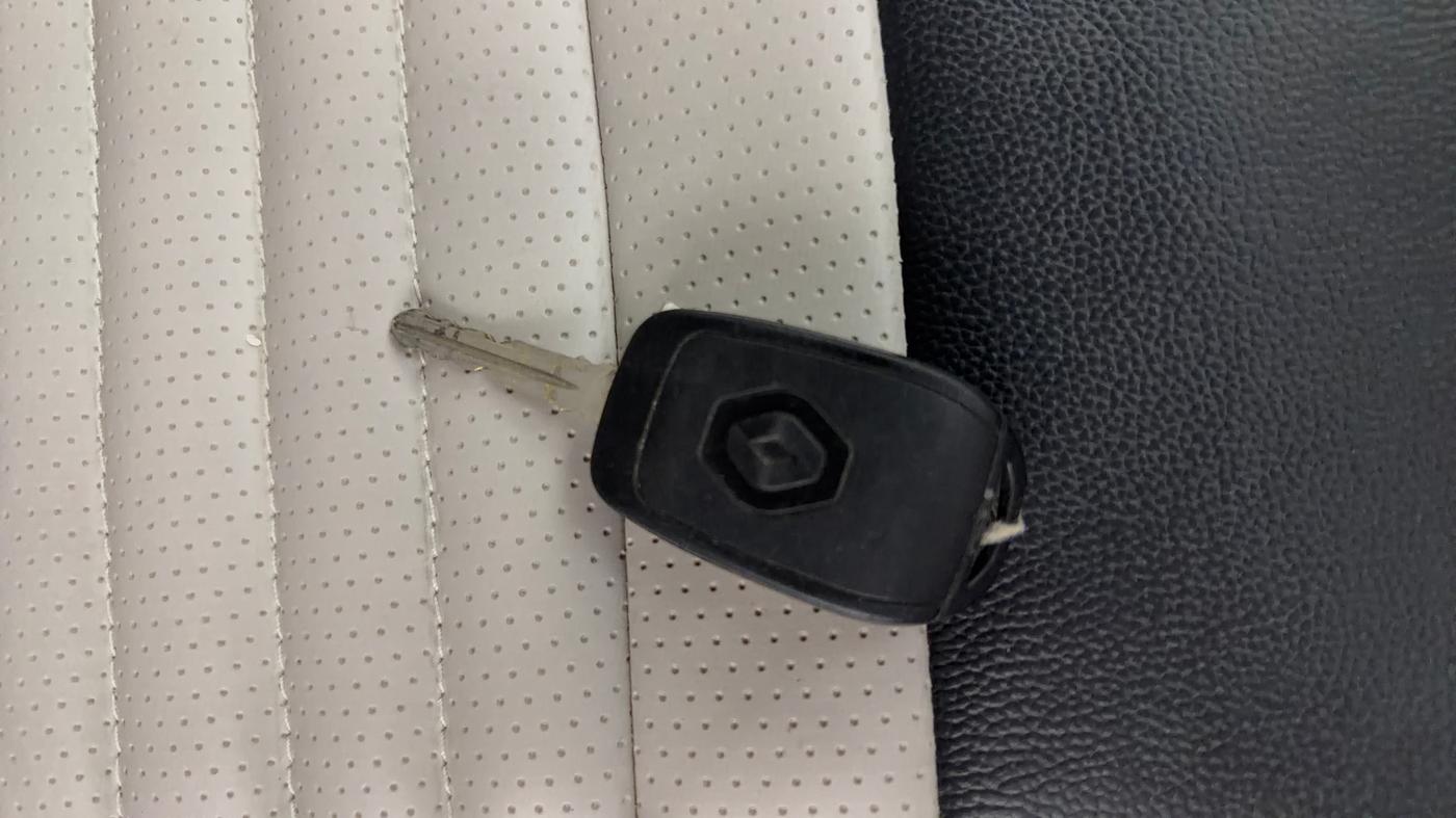 2022 Nissan MAGNITE XL, Petrol, Manual, 68,233 km, Key Close Up