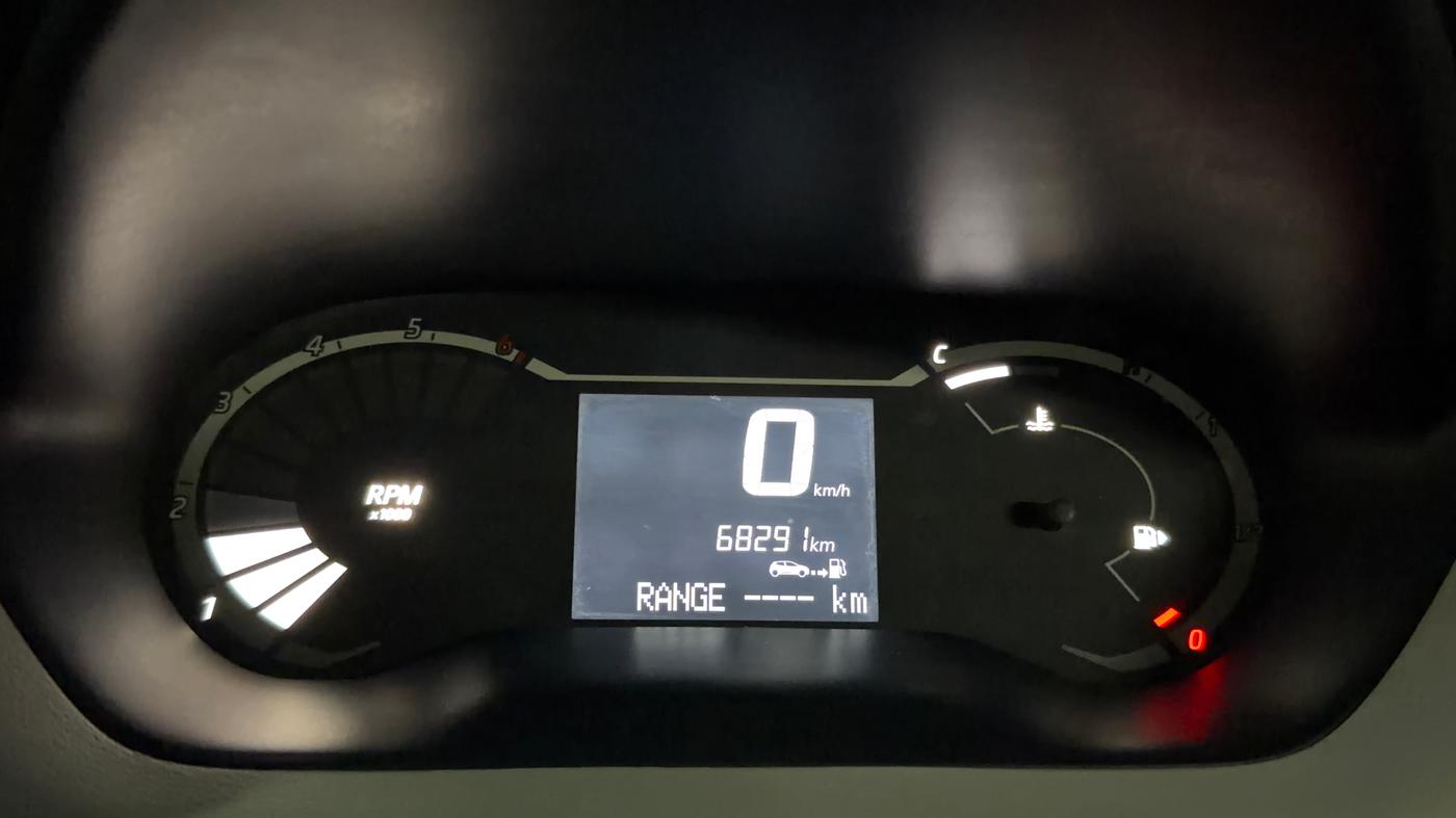 2022 Nissan MAGNITE XL, Petrol, Manual, 68,233 km, Odometer Image