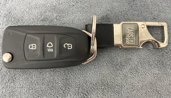 2019 Tata TIAGO NRG PETROL AT, Petrol, Automatic, 10,520 km, Key Close Up