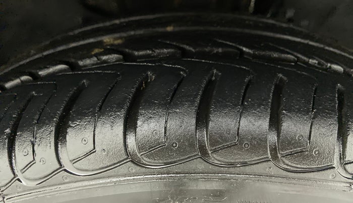 2019 Tata TIAGO NRG PETROL AT, Petrol, Automatic, 10,520 km, Right Front Tyre Tread