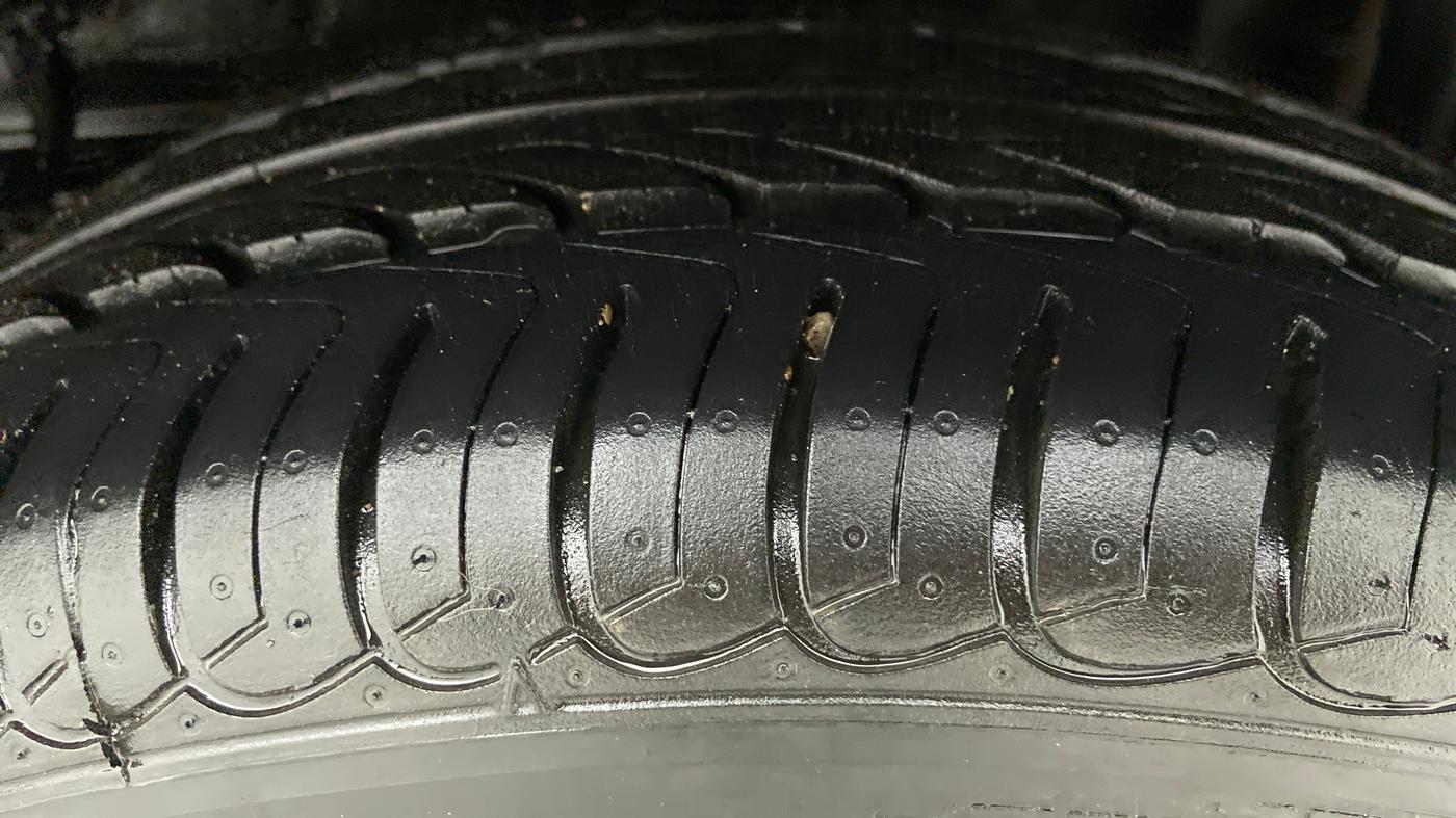 2019 Tata TIAGO NRG PETROL AT, Petrol, Automatic, 10,520 km, Left Front Tyre Tread