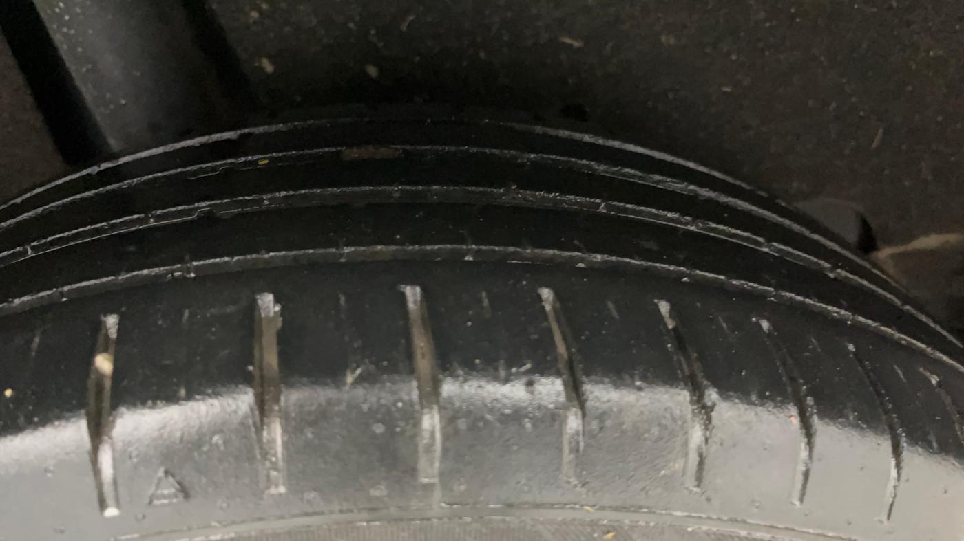 2021 Maruti Baleno ZETA PETROL 1.2, Petrol, Manual, 49,249 km, Right Rear Tyre Tread