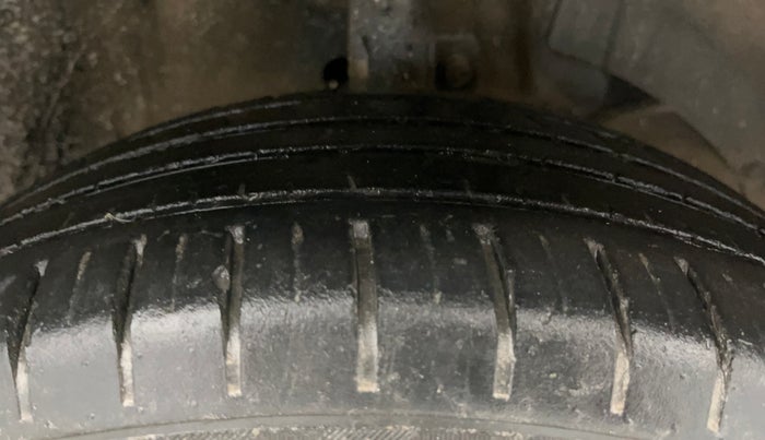 2021 Maruti Baleno ZETA PETROL 1.2, Petrol, Manual, 49,249 km, Right Front Tyre Tread