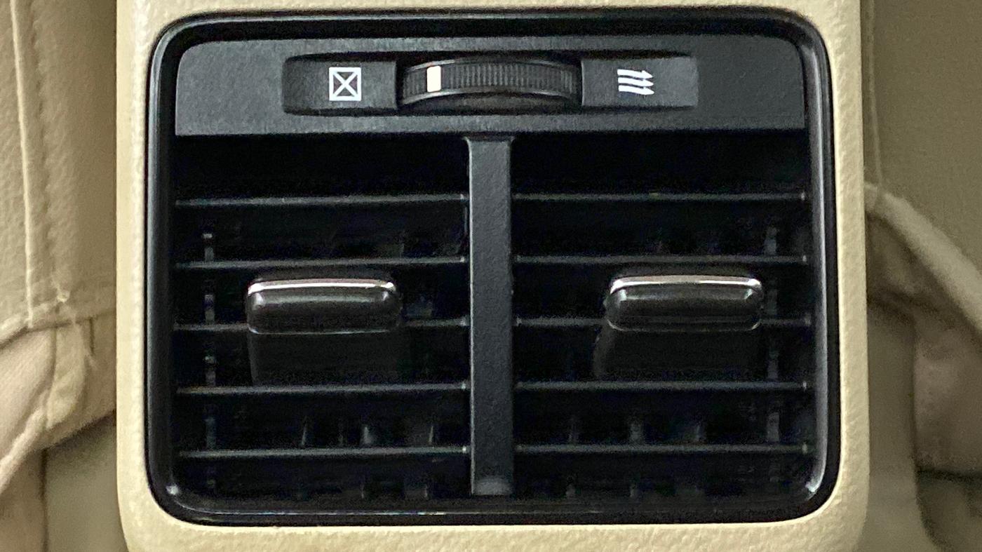 2017 Maruti Ciaz DELTA 1.4 VVT, Petrol, Manual, 44,536 km, Rear AC Vents