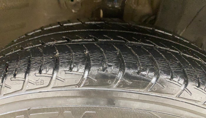 2019 Maruti New Wagon-R ZXI 1.2 AMT, Petrol, Automatic, 25,734 km, Right Front Tyre Tread