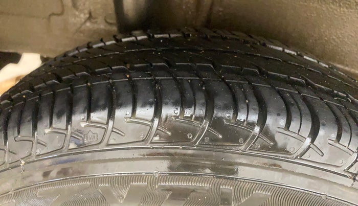 2019 Maruti New Wagon-R ZXI 1.2 AMT, Petrol, Automatic, 25,734 km, Right Rear Tyre Tread