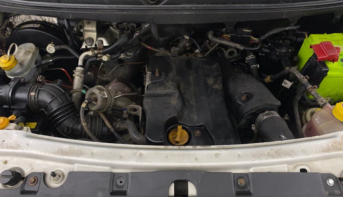 2018 Mahindra TUV300 T8, Diesel, Manual, 49,539 km, Engine View