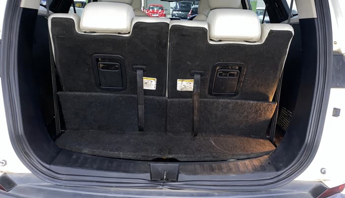2021 Tata Safari XZA PLUS 6S, Diesel, Automatic, 68,063 km, Boot Inside
