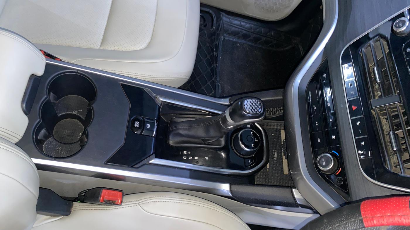 2021 Tata Safari XZA PLUS 6S, Diesel, Automatic, 67,989 km, Gear Lever