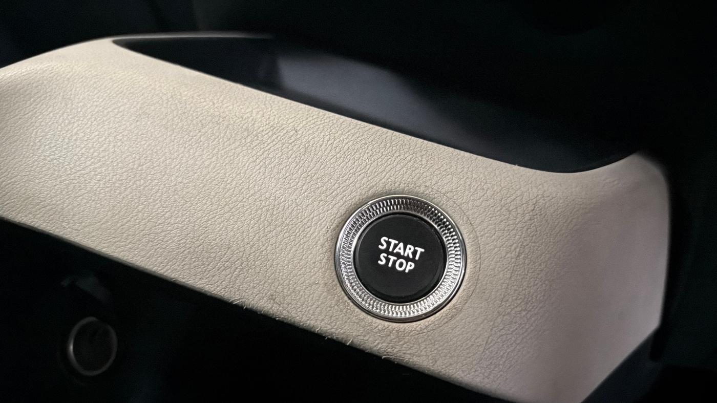 2022 Nissan MAGNITE XV AMT, Petrol, Automatic, 80,226 km, Keyless Start/ Stop Button