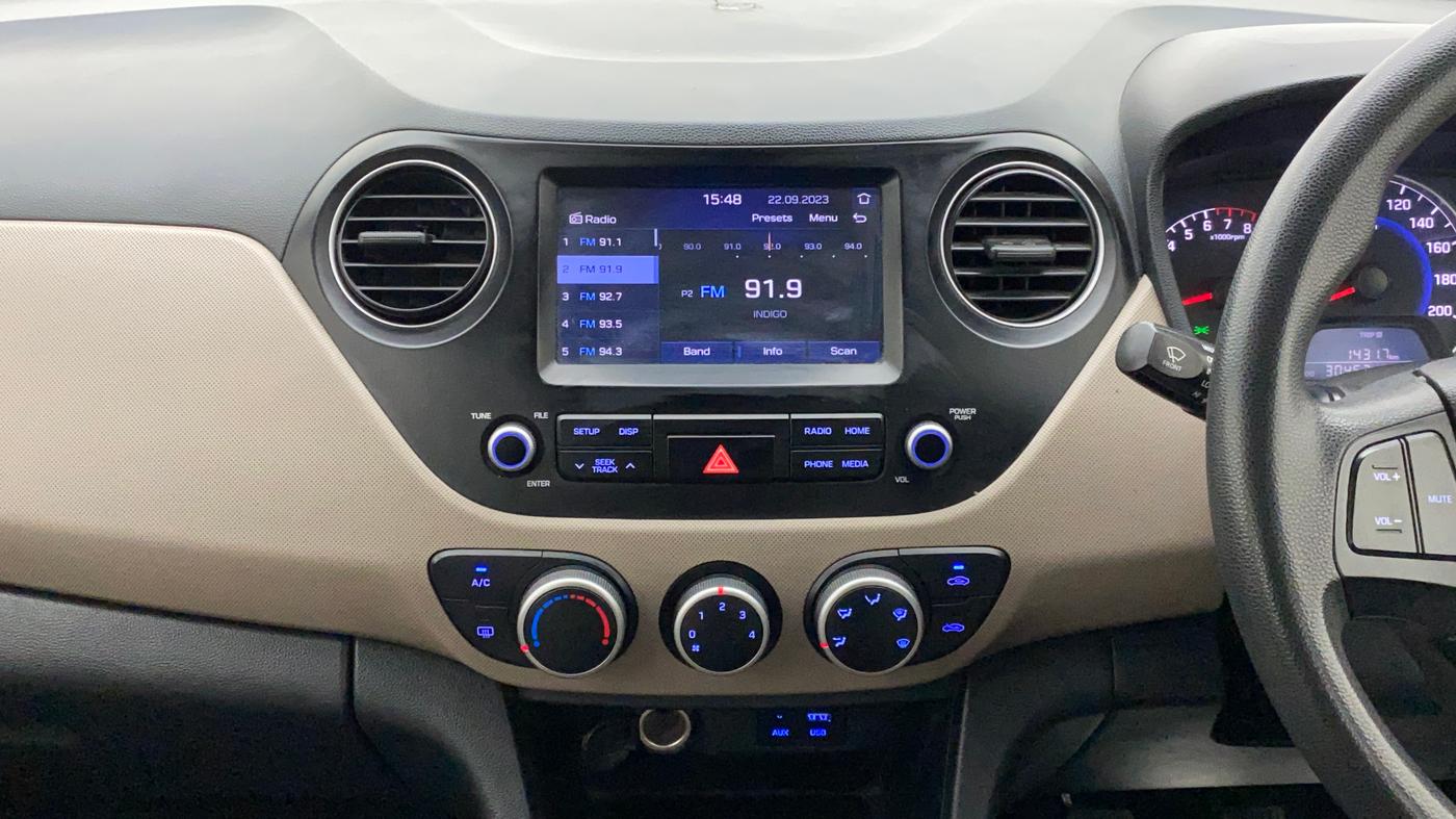 2017 Hyundai Grand i10 SPORTZ (O) 1.2 KAPPA VTVT, Petrol, Manual, 30,453 km, Air Conditioner