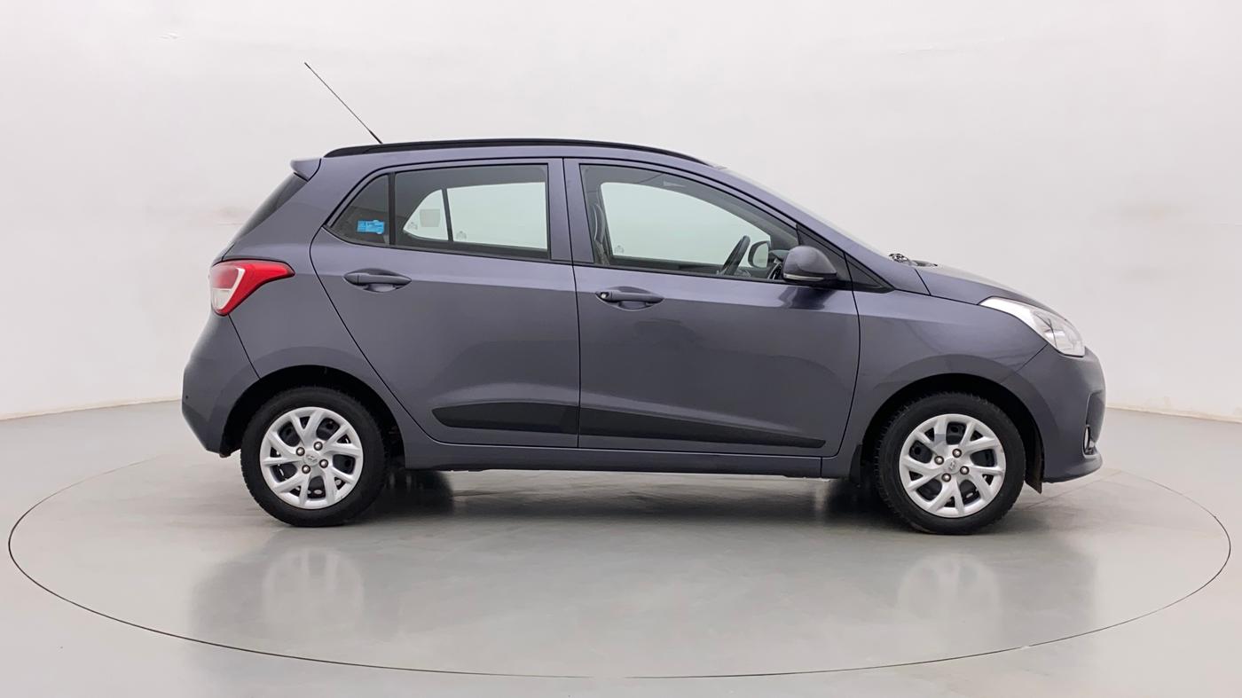 2017 Hyundai Grand i10 SPORTZ (O) 1.2 KAPPA VTVT, Petrol, Manual, 30,453 km, Right Side View