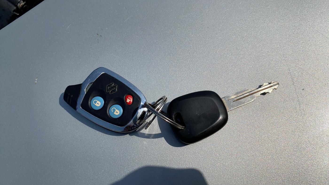 2019 Maruti Alto LXI, Petrol, Manual, 32,960 km, Key Close Up